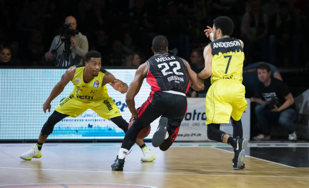 依然保持竞 依然保持竞