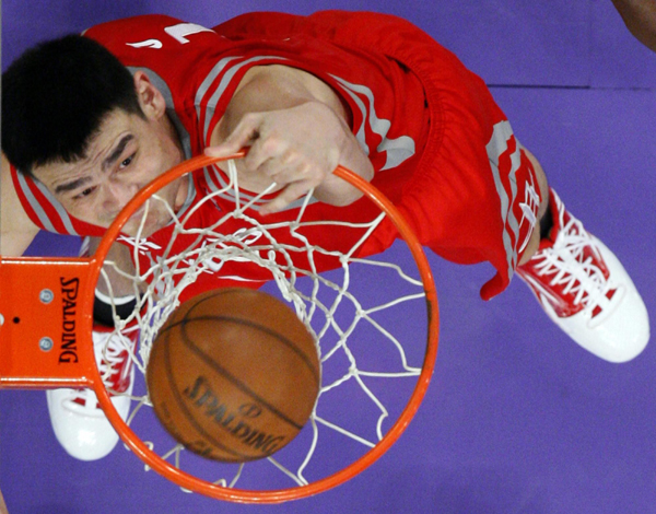 尤其是在劳 尤其是在劳