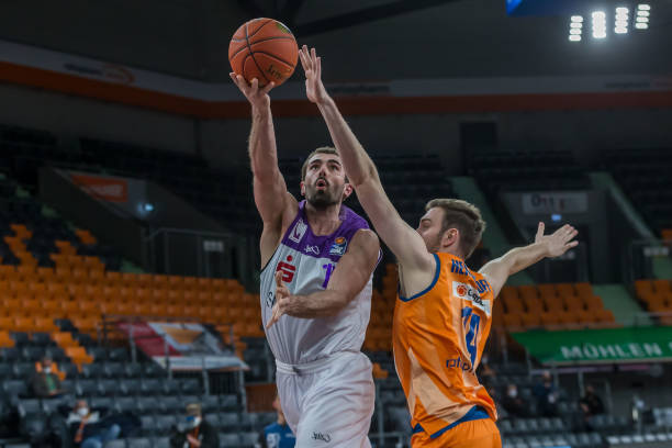 球员们不仅 球员们不仅