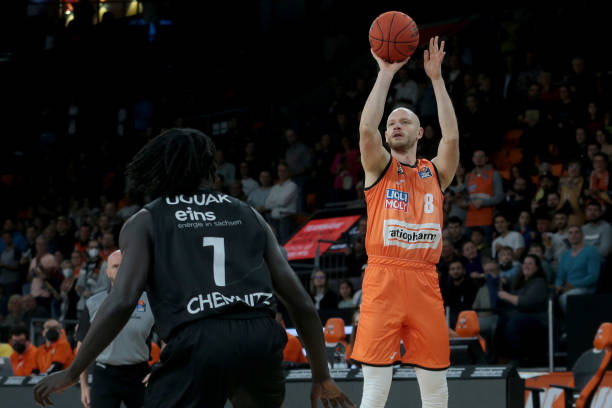 献了一场精 献了一场精